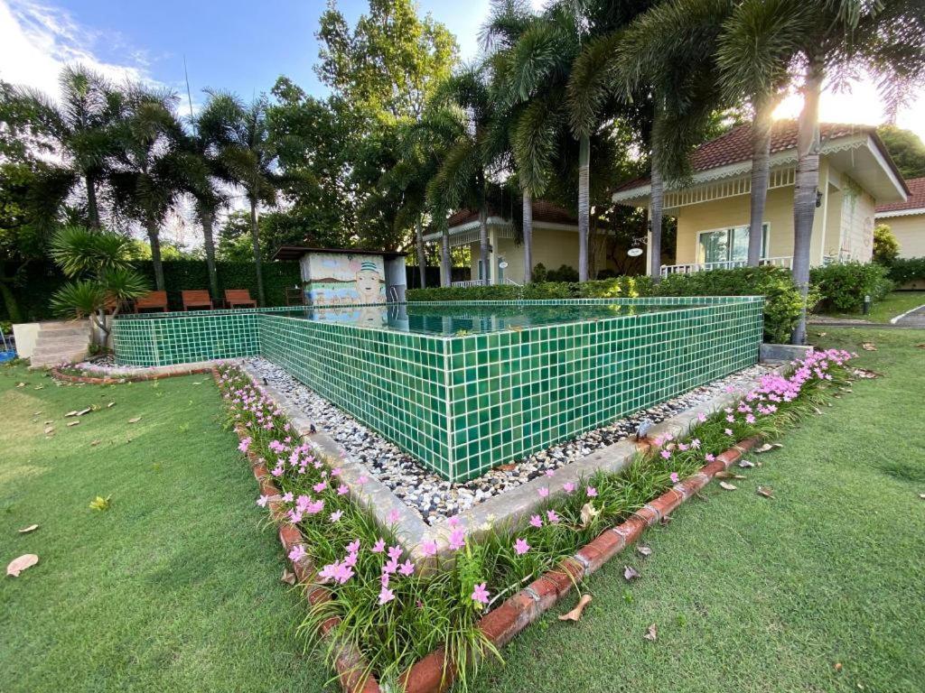 Ruen Maihom Riverside Cottage Kanchanaburi Dış mekan fotoğraf