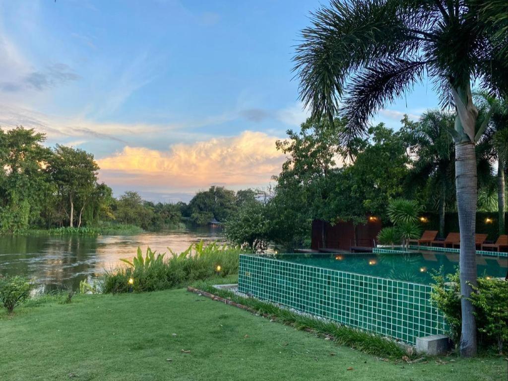 Ruen Maihom Riverside Cottage Kanchanaburi Dış mekan fotoğraf
