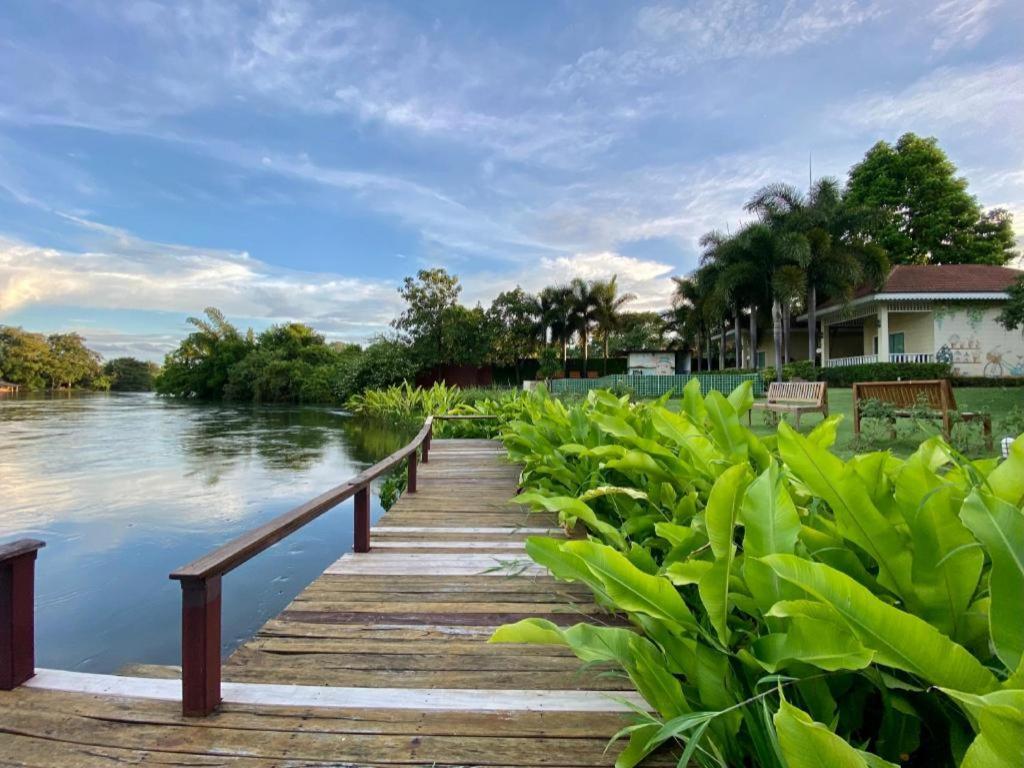 Ruen Maihom Riverside Cottage Kanchanaburi Dış mekan fotoğraf