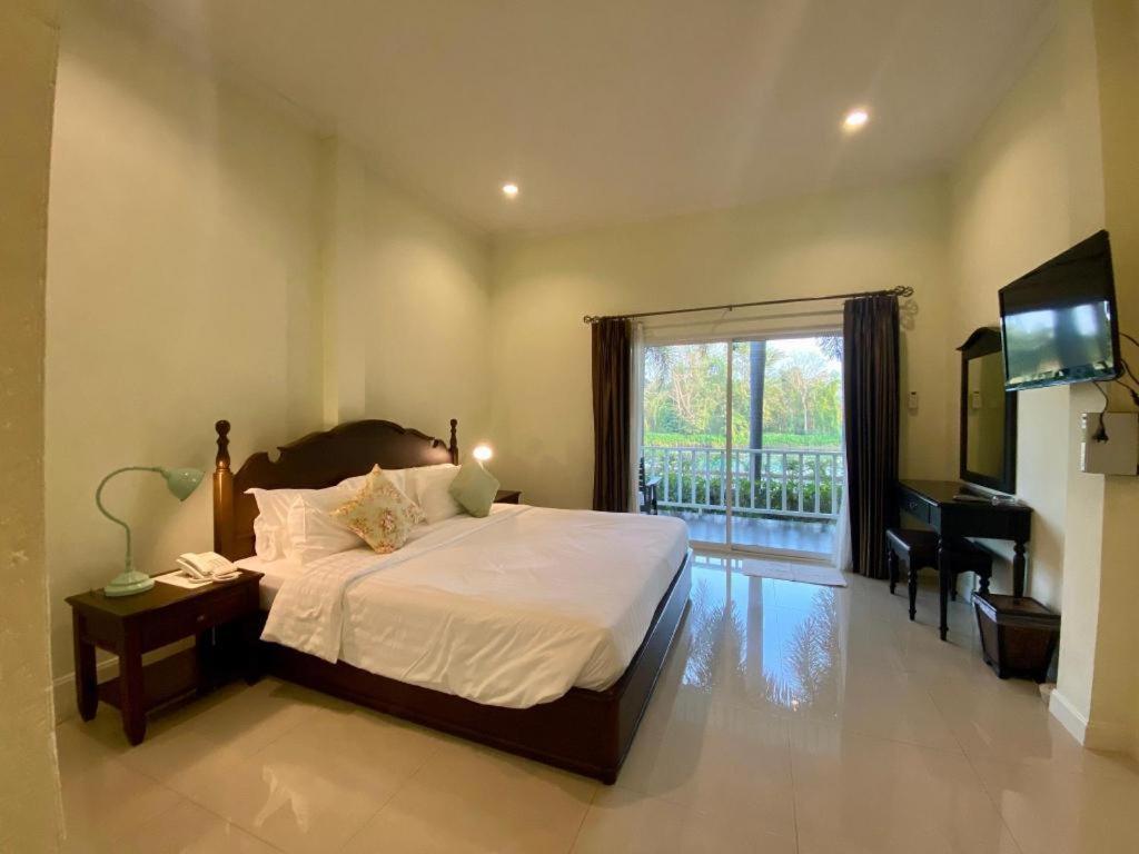 Ruen Maihom Riverside Cottage Kanchanaburi Dış mekan fotoğraf