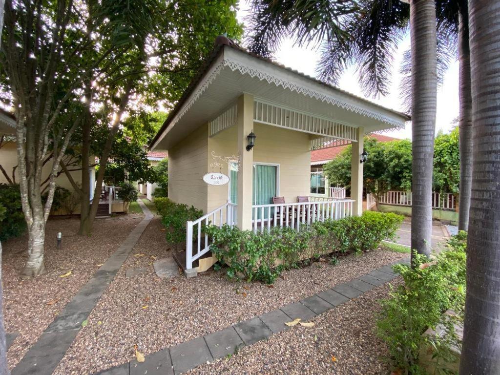Ruen Maihom Riverside Cottage Kanchanaburi Dış mekan fotoğraf